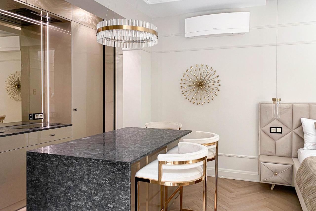 Monaco Premium Suites - New Bagian luar foto